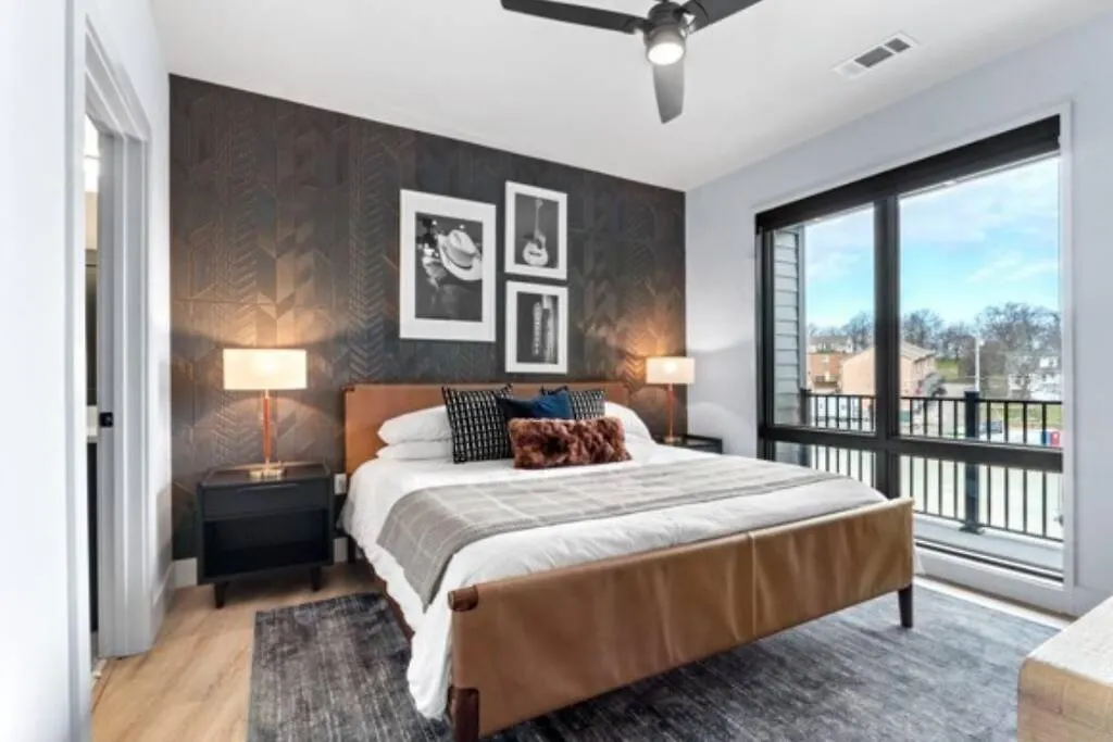 Electric - Odyssey -Top Floor West End 2 Bedroom - Minutes To Broadway Nashville